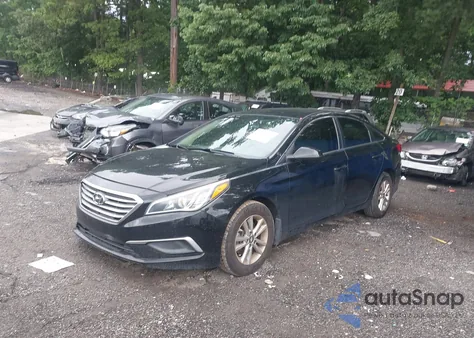 2017 Hyundai Sonata Se z USA, uszkodzony, nr VIN 5NPE24AF7HH553642